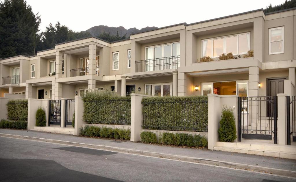 Esplanade Queenstown By Staysouth Bagian luar foto